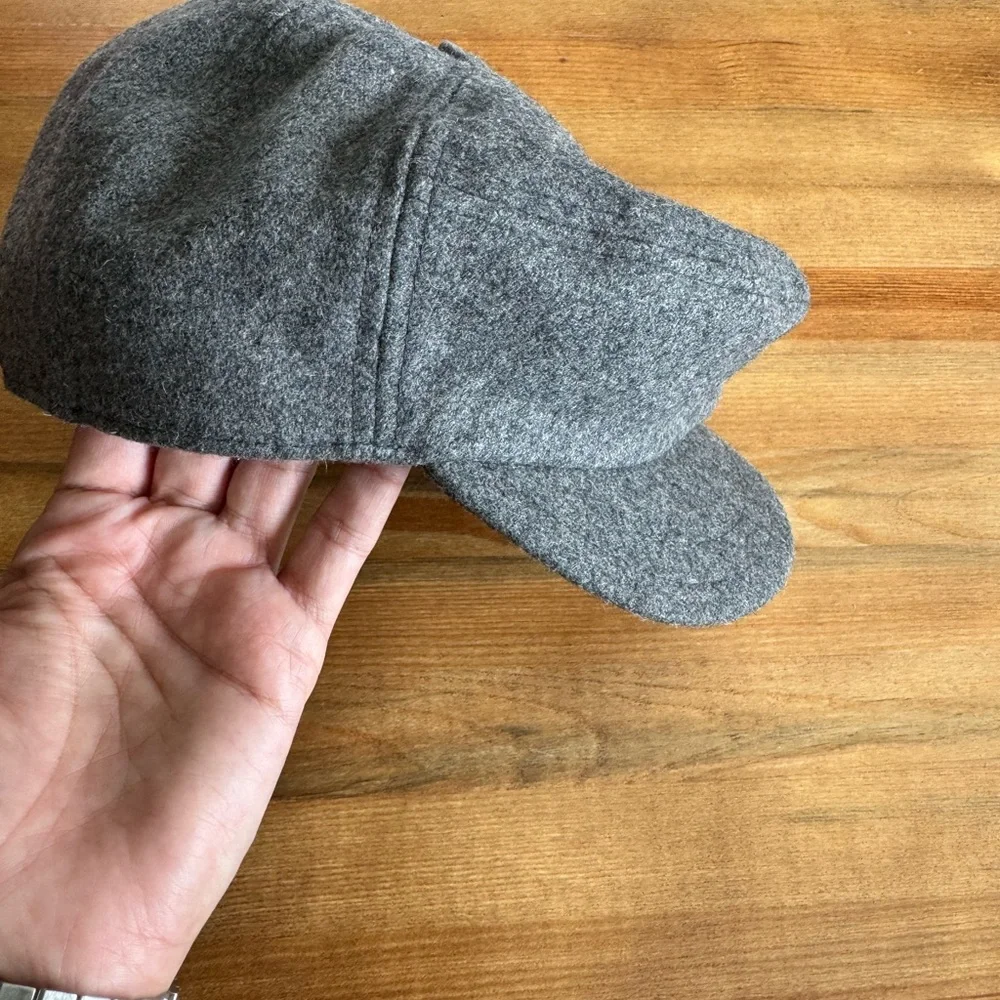 NWT Kenneth Cole Gray Newsboy Cap